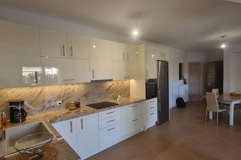 Holiday home Philoxenia Oropos / Just Moments From The Sea