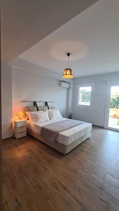Holiday home Philoxenia Oropos / Just Moments From The Sea Nea Palatia