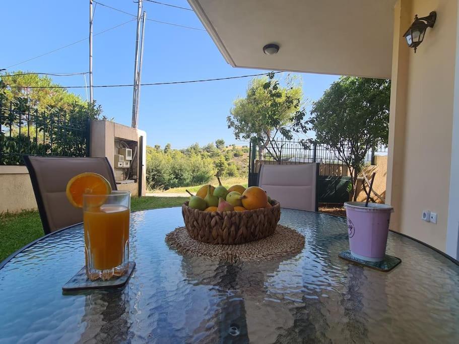 Holiday home Philoxenia Oropos / Just Moments From The Sea