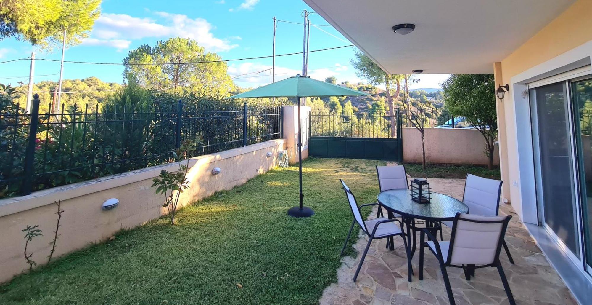 Holiday home Philoxenia Oropos / Just Moments From The Sea