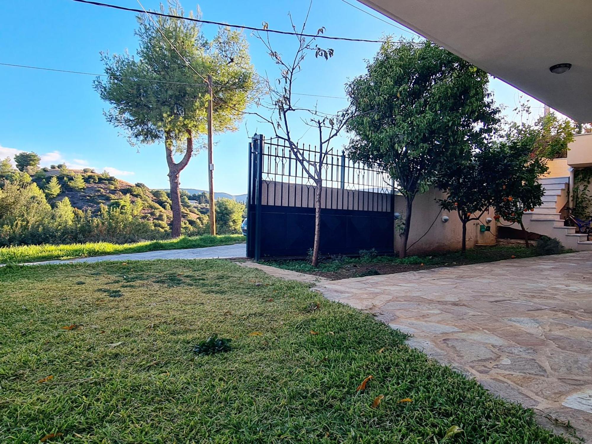 Holiday home Philoxenia Oropos / Just Moments From The Sea